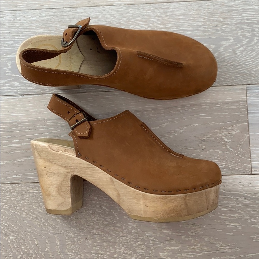 No. 6 Clogs